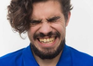 Wondering why you have really yellow teeth? Discover 5 major causes and how to whiten them safely, even after braces or years of discolouration.